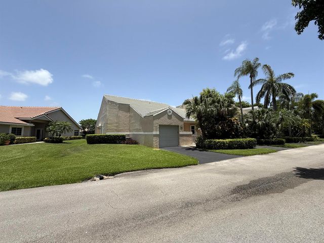 225 N Lakeshore Drive, Hypoluxo, FL 33462