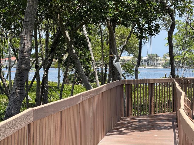 225 N Lakeshore Drive, Hypoluxo, FL 33462