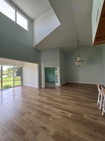 225 N Lakeshore Drive, Hypoluxo, FL 33462
