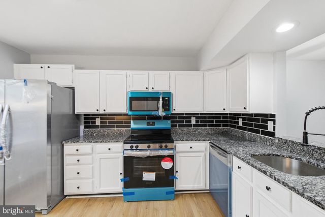 2012 DARLINGTON LOOP, Woodbridge, VA 22191