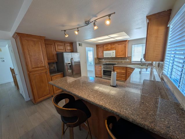 3731 Deer Walk Way, Antelope, CA 95843