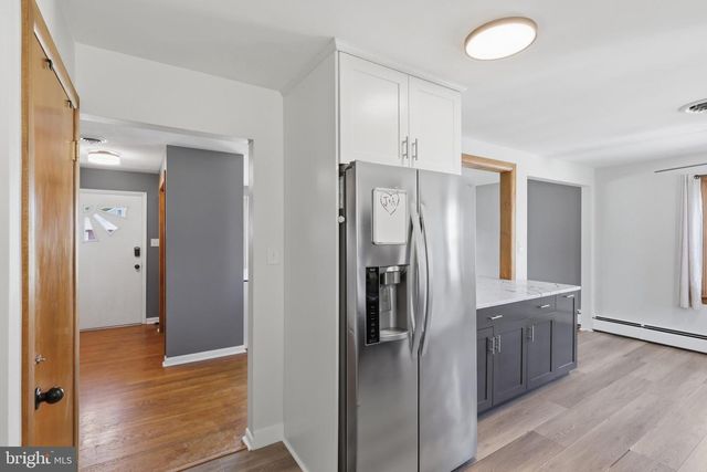 285 DILLER RD, Hanover, PA 17331