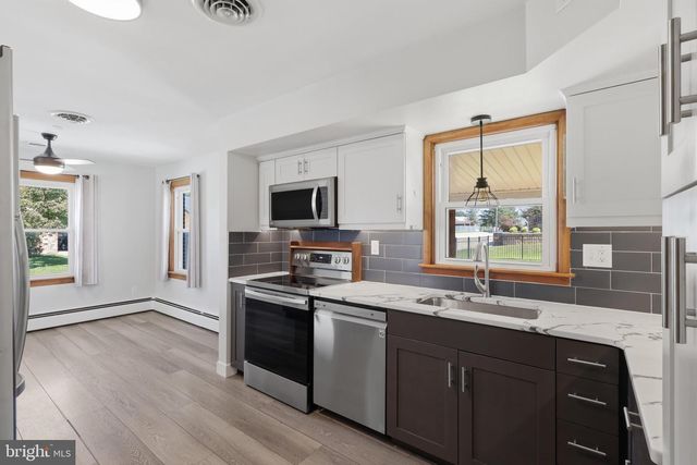285 DILLER RD, Hanover, PA 17331