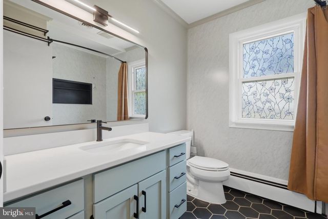 285 DILLER RD, Hanover, PA 17331