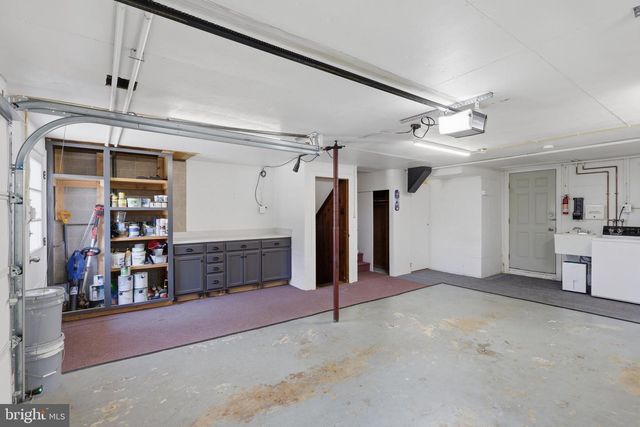 285 DILLER RD, Hanover, PA 17331