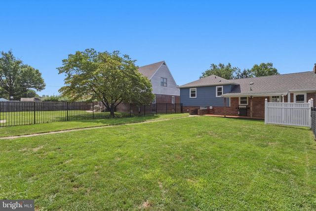 285 DILLER RD, Hanover, PA 17331