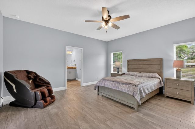 22431 LOOP ROAD, Groveland, FL 34736