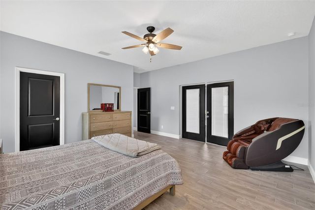 22431 LOOP ROAD, Groveland, FL 34736