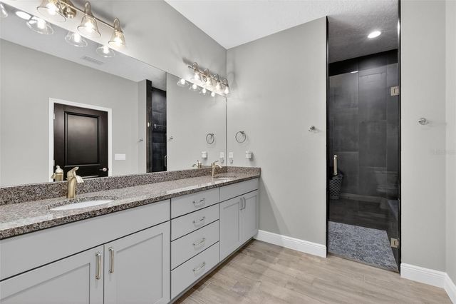 22431 LOOP ROAD, Groveland, FL 34736