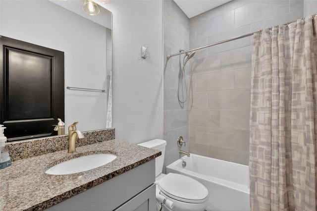 22431 LOOP ROAD, Groveland, FL 34736