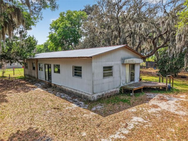 22431 LOOP ROAD, Groveland, FL 34736