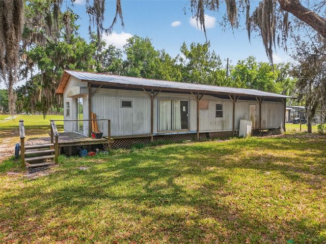 22431 LOOP ROAD, Groveland, FL 34736