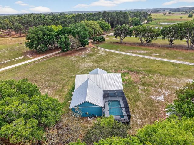 22431 LOOP ROAD, Groveland, FL 34736