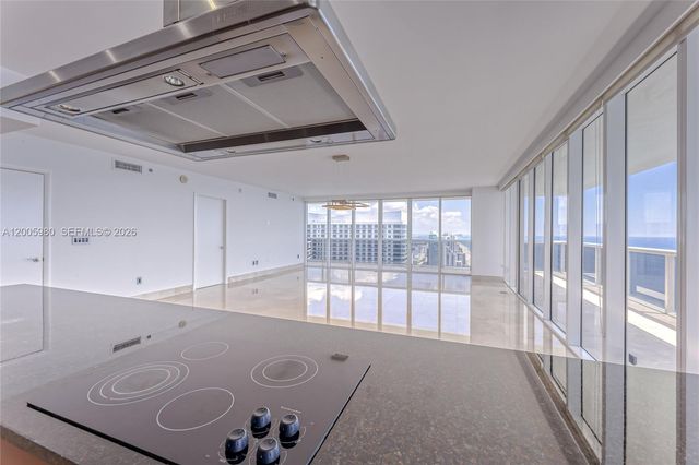 1830 S Ocean Dr 4601, Hallandale Beach, FL 33009