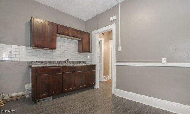 3333 W 111th Street, Cleveland, OH 44111