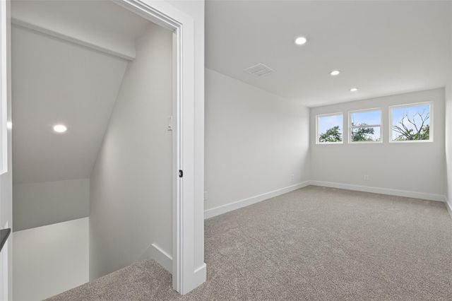 165 Thurman Avenue, Bridge City, TX 77611