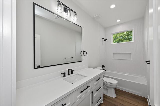 165 Thurman Avenue, Bridge City, TX 77611