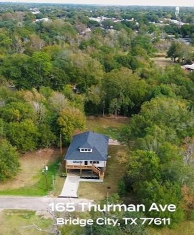 165 Thurman Avenue, Bridge City, TX 77611