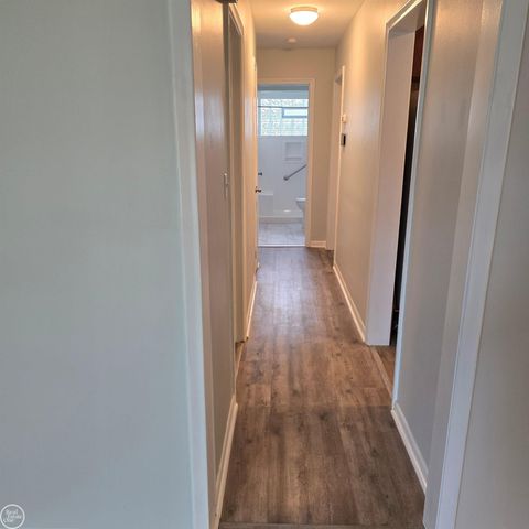 16084 Hauss Avenue, Eastpointe, MI 48021