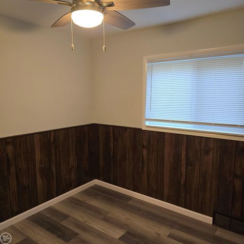 16084 Hauss Avenue, Eastpointe, MI 48021