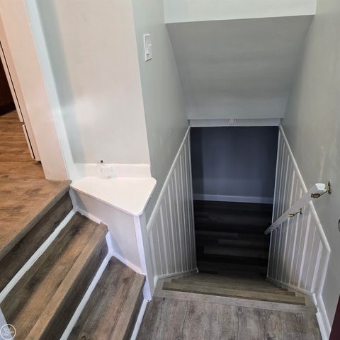 16084 Hauss Avenue, Eastpointe, MI 48021