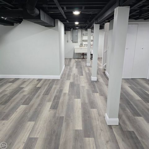 16084 Hauss Avenue, Eastpointe, MI 48021