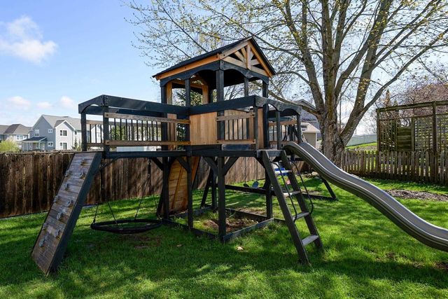 5009 Marsh Road, Mcfarland, WI 53558