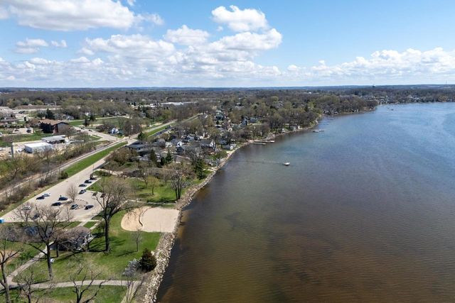 5009 Marsh Road, Mcfarland, WI 53558