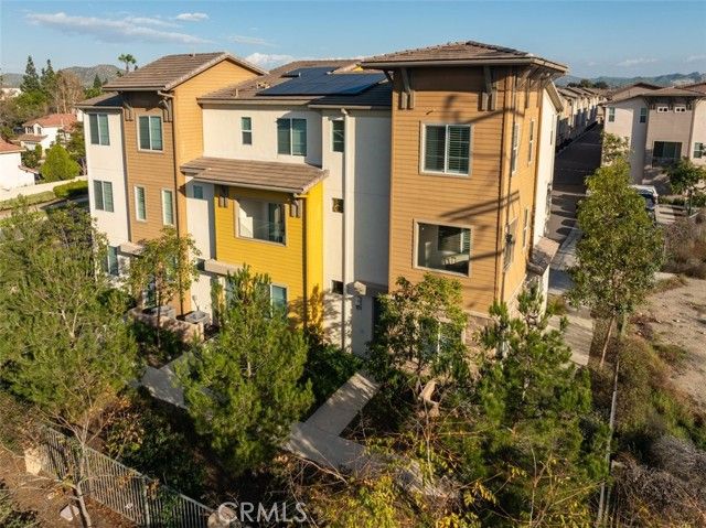 1038 Savi Dr 101, Corona, CA 92878