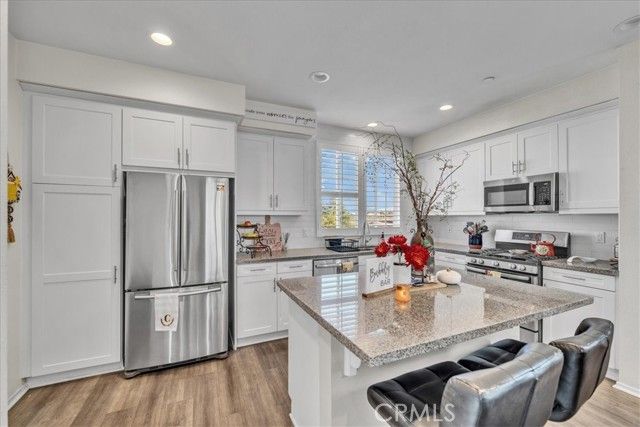 1038 Savi Dr 101, Corona, CA 92878