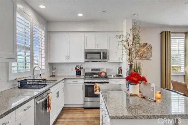 1038 Savi Dr 101, Corona, CA 92878