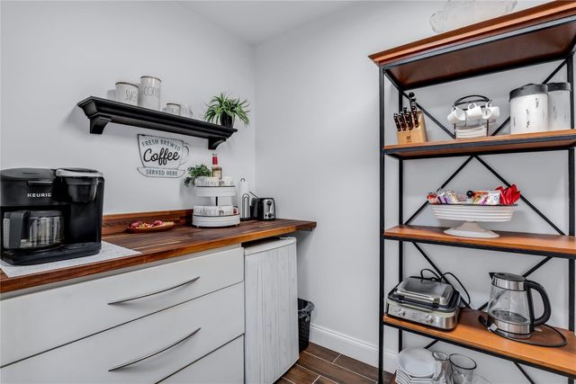 9680 NW 10th Court, Plantation, FL 33322