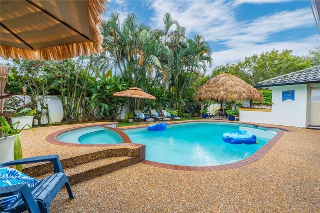 9680 NW 10th Court, Plantation, FL 33322