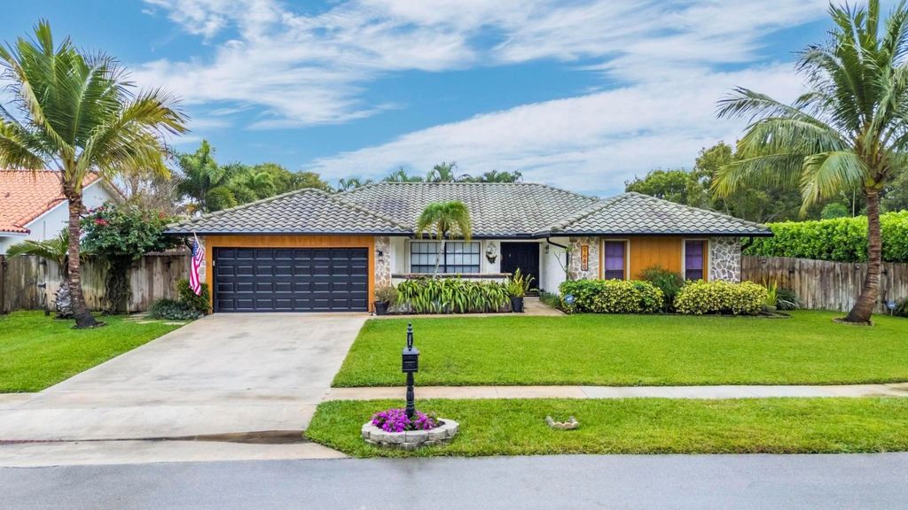 9680 NW 10th Court, Plantation, FL 33322