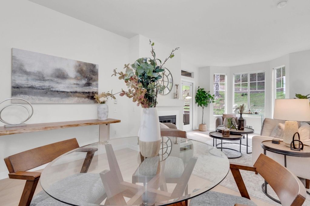 320 320 Caldecott 116, Oakland, CA 94618