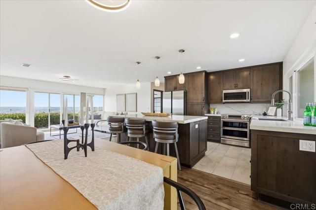 3902 Vista Campana 12, Oceanside, CA 92057