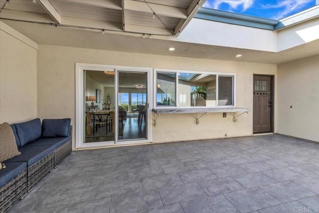 3902 Vista Campana 12, Oceanside, CA 92057