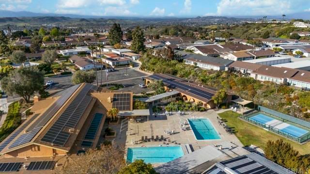 3902 Vista Campana 12, Oceanside, CA 92057