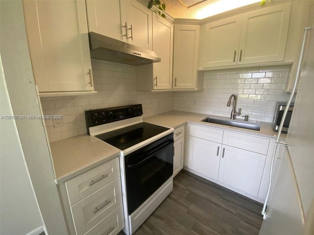 22 SE 3rd Terrace 24, Dania Beach, FL 33004