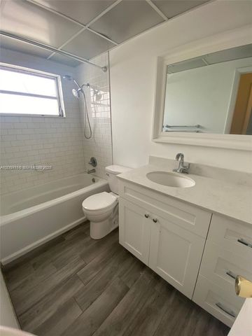 22 SE 3rd Terrace 24, Dania Beach, FL 33004