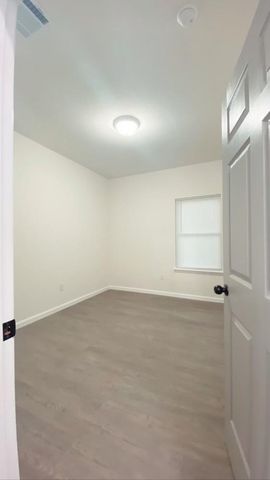 9719 Pelsey Street, Houston, TX 77029