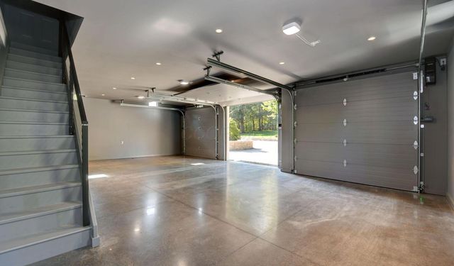 5000 Deer Run Drive, Dublin, OH 43017