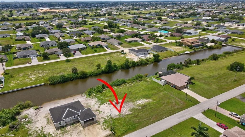 Image 2 of property listing at 1406 NW 11th TER, Cape Coral, FL 33993