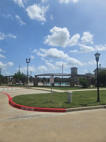 24307 Bello Everett Lake Drive, Katy, TX 77493