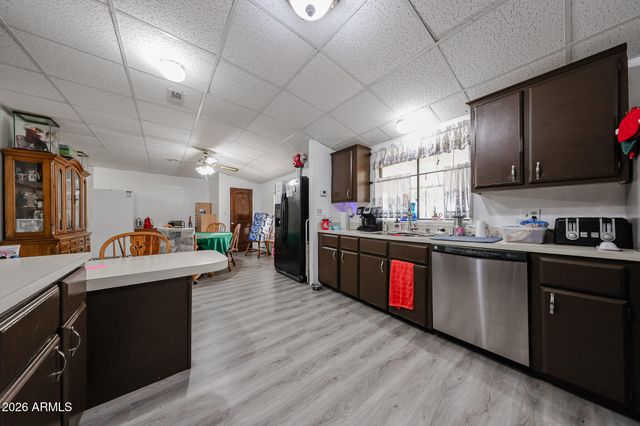 880 E 4TH Avenue, Apache Junction, AZ 85119