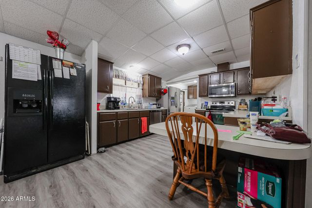 880 E 4TH Avenue, Apache Junction, AZ 85119