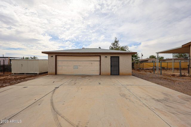 880 E 4TH Avenue, Apache Junction, AZ 85119