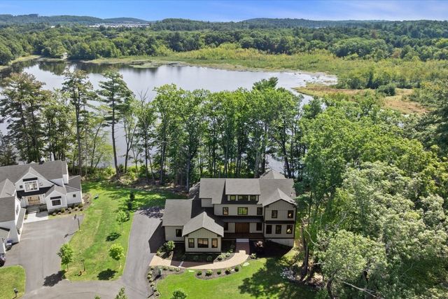 5 Swan View Common Drive, Northborough, MA 01532