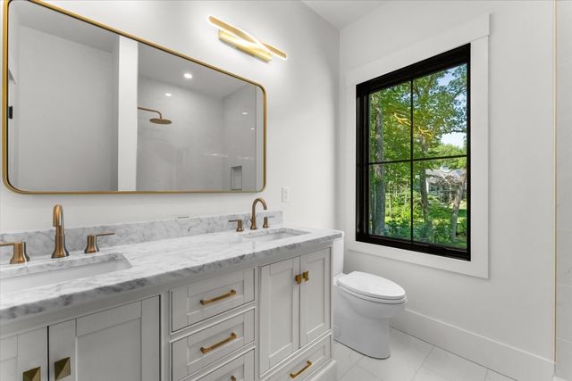 5 Swan View Common Drive, Northborough, MA 01532