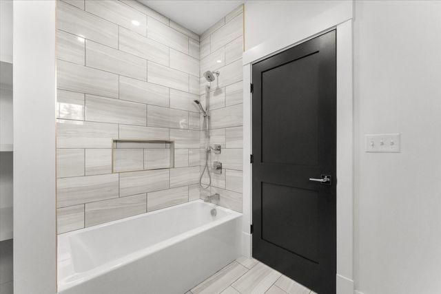 5 Swan View Common Drive, Northborough, MA 01532